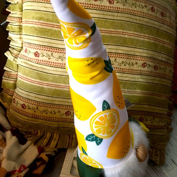 🍋NWT Lemon Gnome Bright and Friendly White, yellow, & green Weighted bottom Fun - Picture 5 of 6